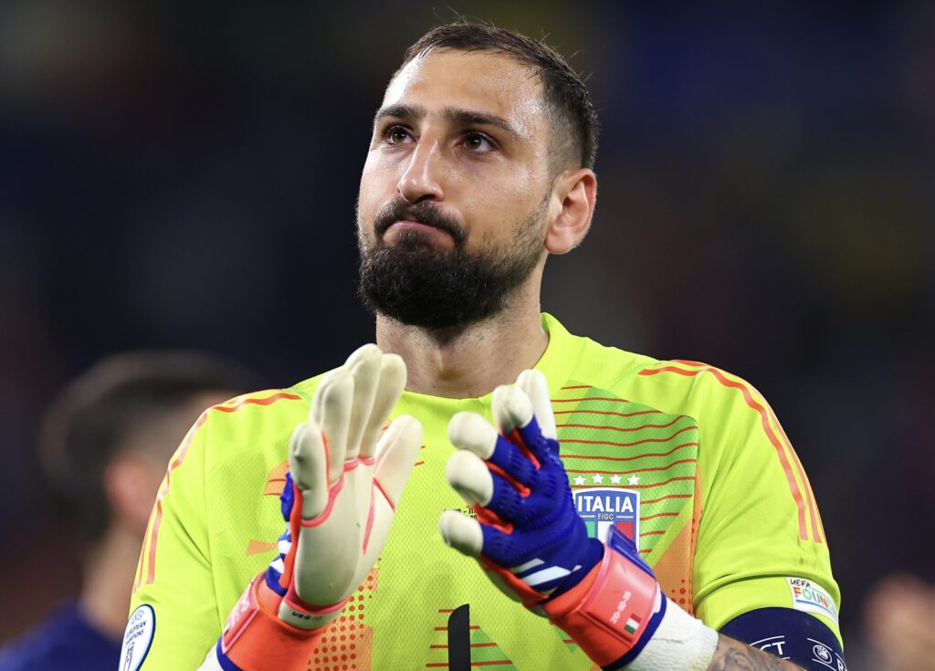 Donnarumma Italia quá nóng vội dẫn tới những sai sót 1