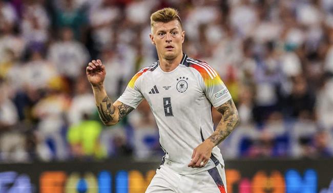 Toni Kroos nói gì khi Joselu muốn mình giải nghệ 1